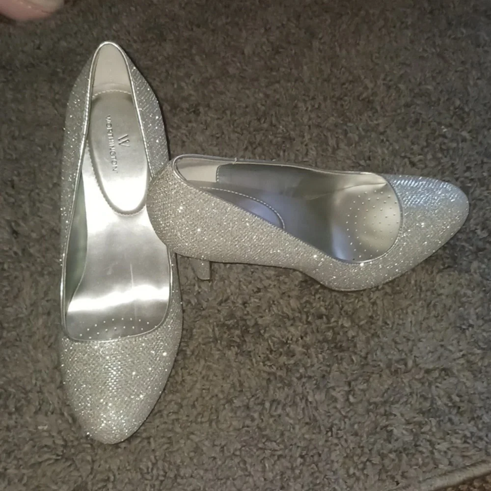 Shoes - Picture 1 of 6